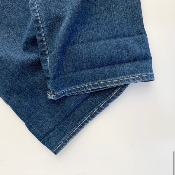 AG Adriano Goldschmied Soma Easy Straight Leg. Size 28 - Picture 6 of 6